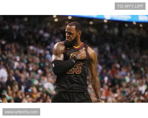 雷迪克赞两大功臣 詹姆斯期待六连客 雷迪克赞两大功臣 詹姆斯期待六连客